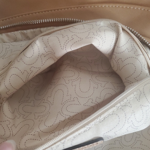 True Religion Suede PU Hobo Crossbody Bag Tan Adjustable Strap Zip Top Y2k Urban - Picture 15 of 15